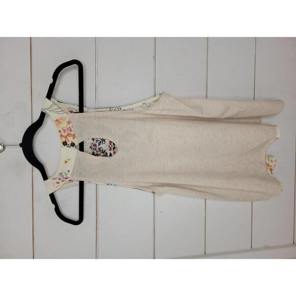 Jolt XL cream with embroidered flowers & beading tank top - Picture 2 of 5